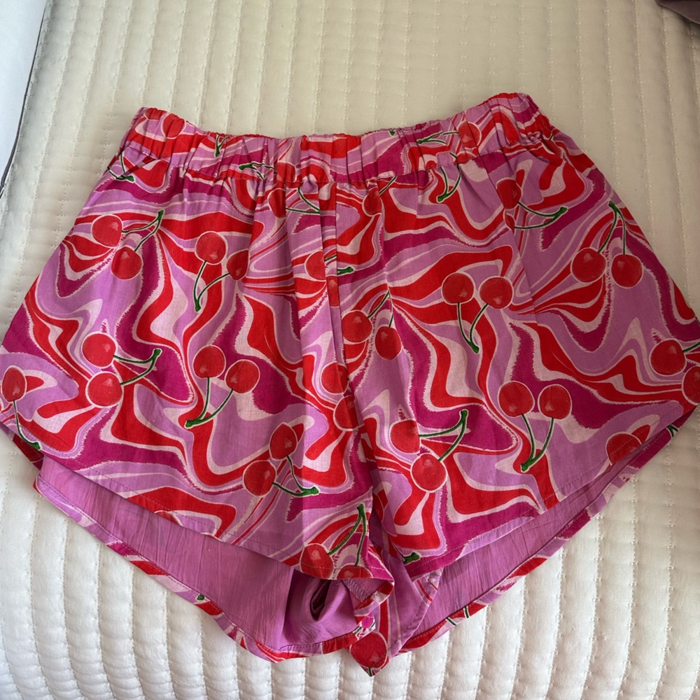 ASYOU voile shorts in pink cherry print